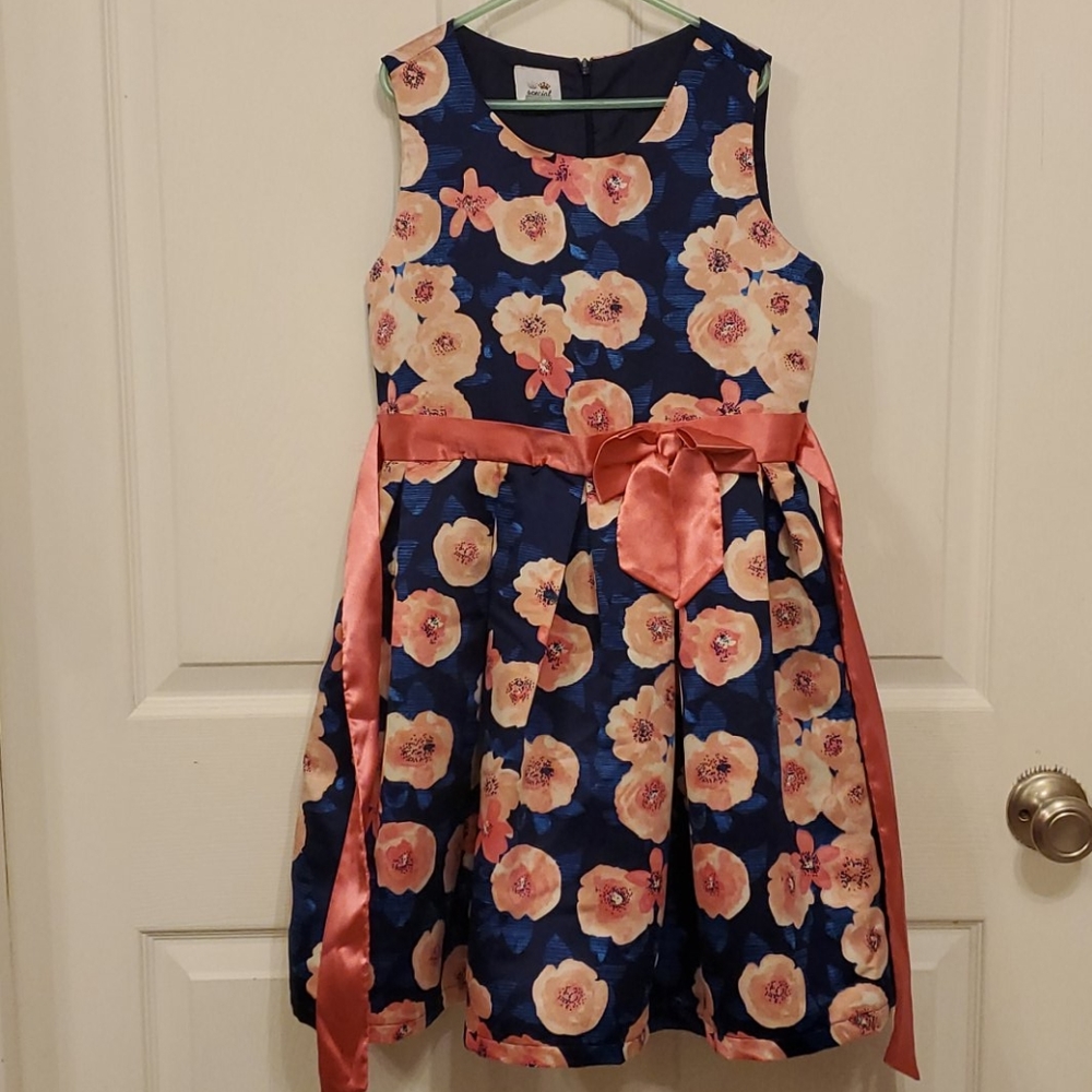 Girls dress**LAST CHANCE